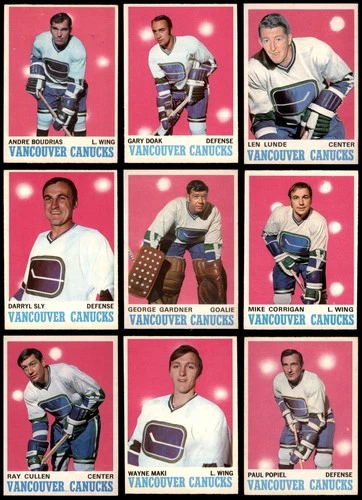 1970-71 O-Pee-Chee Canucks Near Team Set 7 - NM 6622693 (12 / 16 cards)
