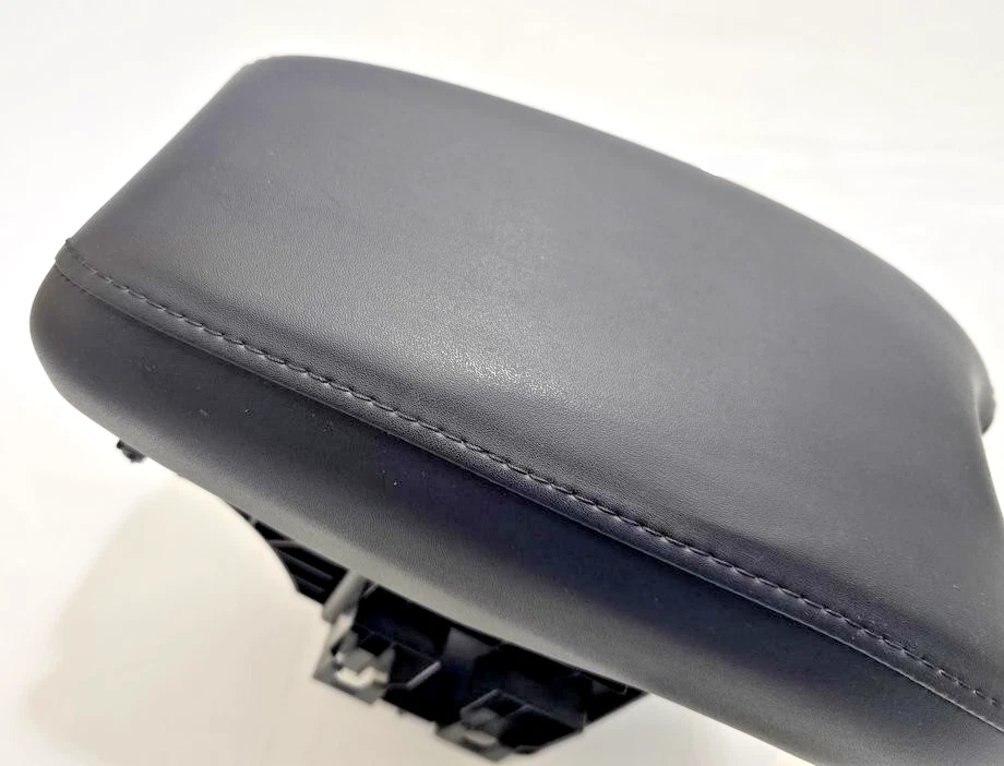 🌵 Conjunto de consola central Honda HRV HR-V 2016-2022 reposabrazos tapa superior OEM 🌵 Foto 3 de 4