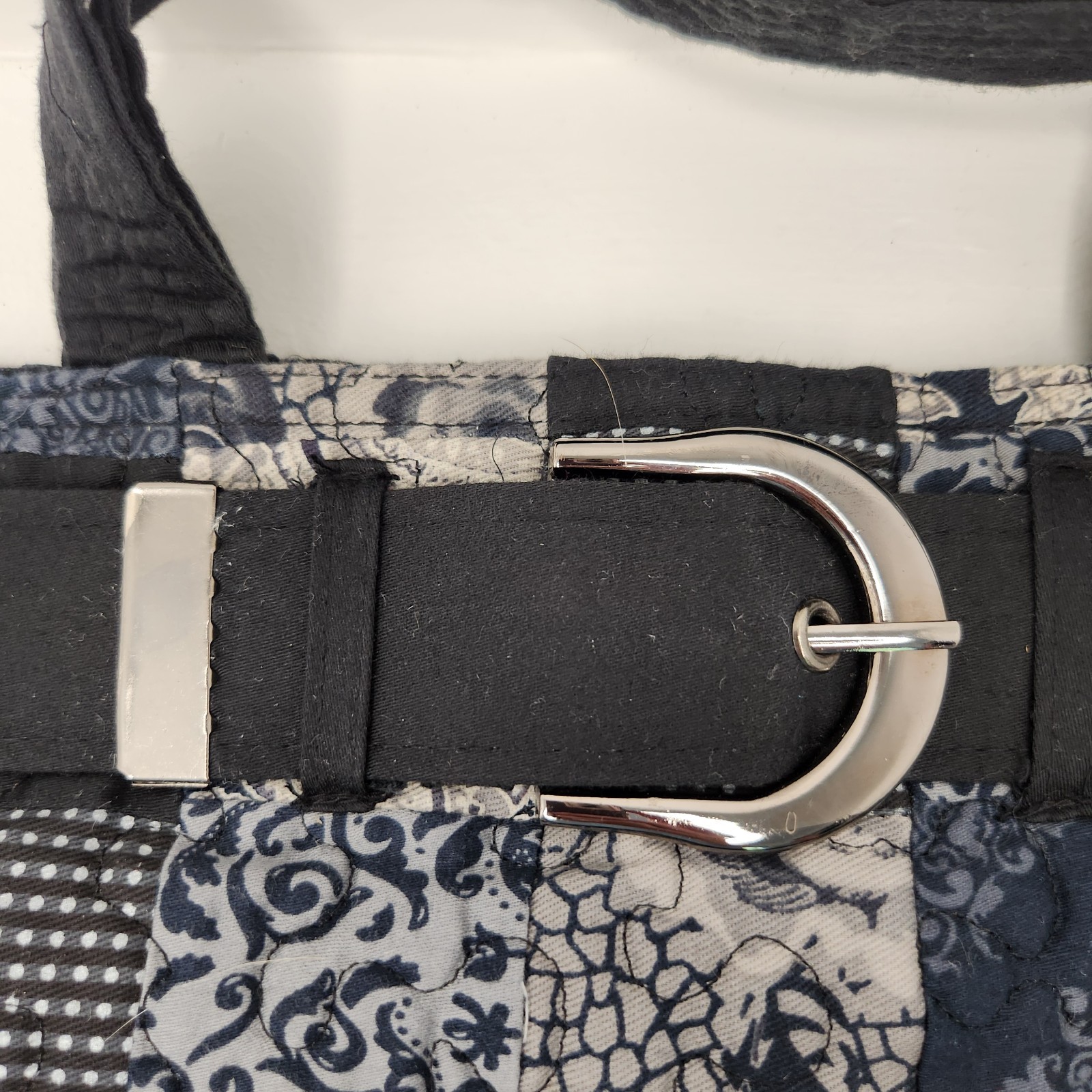 Donna Sharp Quilted Handbag - image 8