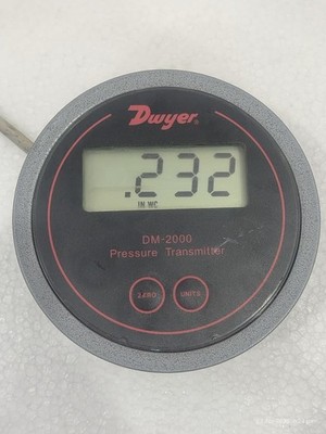 Dwyer DM-2004-LCD Digitales Differenzdruckmessgerät
