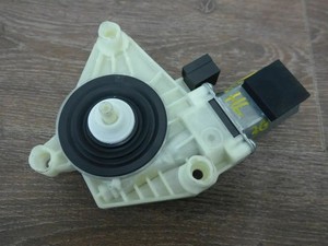 5Q4959802D Fensterhebermotor Fensterheber hinten links VW Passat B8 3G Golf VII
