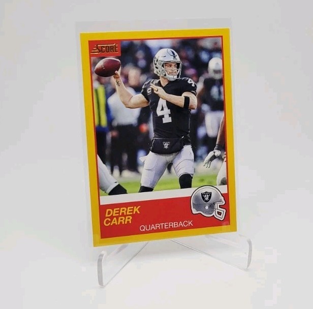 DEREK CARR 2019 Panini Score Gold Border Foil #32 OAKLAND