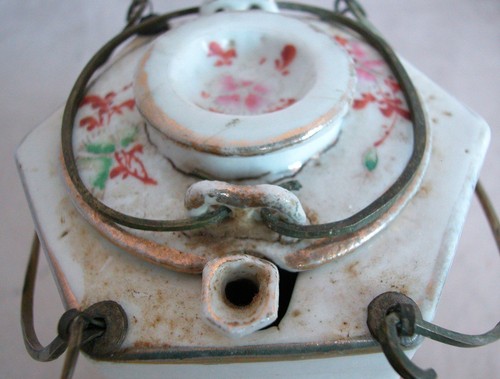 4.65" Antique Chinese Famille Rose Hexagon Wine Pot or Teapot w/ Metal Handles - Picture 9 of 12