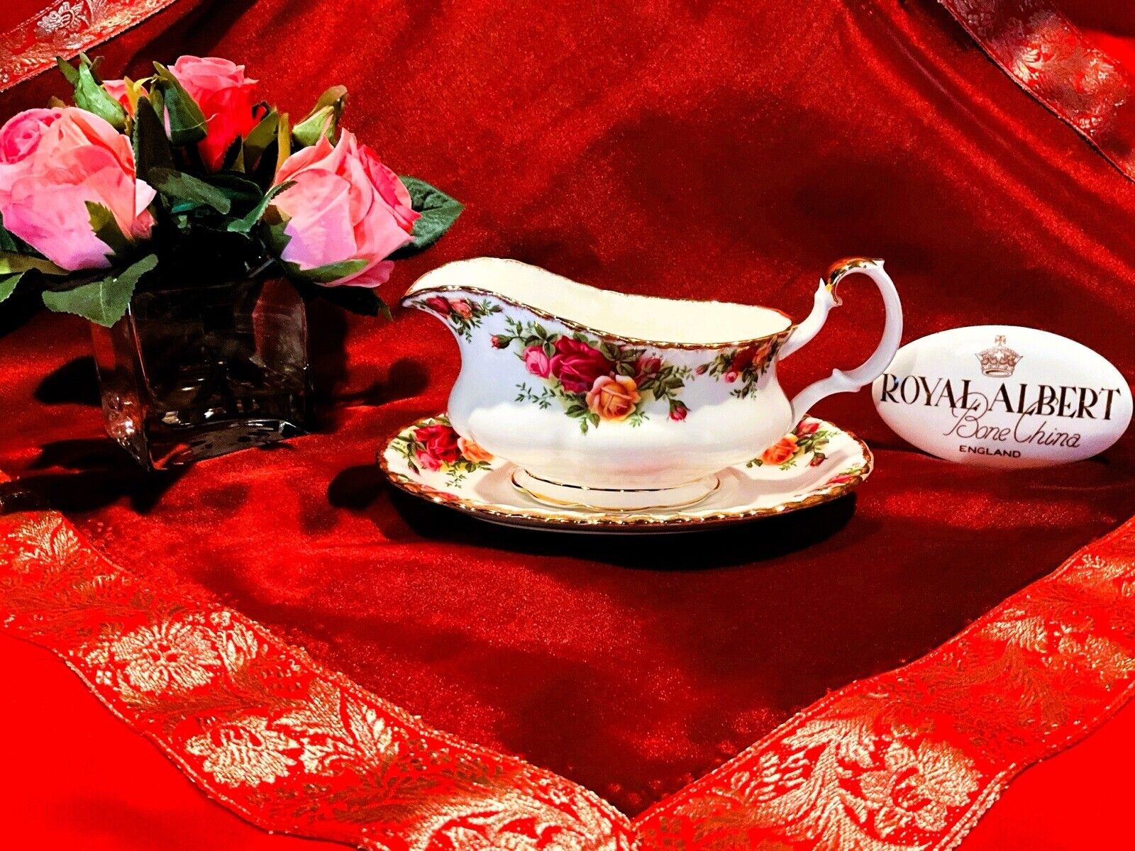 Royal Albert Old Country Roses Gravy Boat & Stand/plate 1st quality England G27
