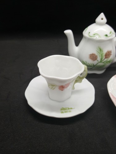 Miniatur Teeservice Porzellan Teller Teekanne Tasse Untertasse floral signiert Heiratset - Bild 4 von 10