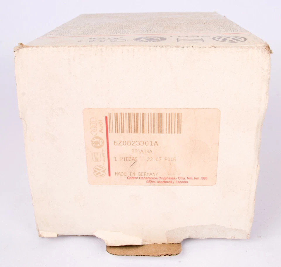 Genuine Volkswagen Fox 04-12 Left Front Bonnet Lid Hinge 5Z0823301A 5Z0 823301 A Foto 3 de 4