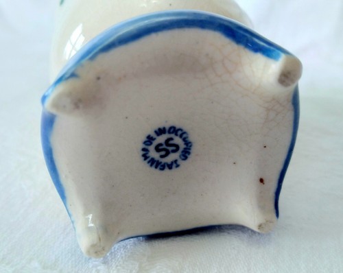 Vintage Occupied Japan SS Mini Vase Urn White Blue Pagoda Temple Willow Relief - Picture 10 of 14