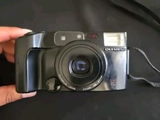 Olympus Infinity Zoom 200 Point and Shoot 38-80mm - 35mm Film