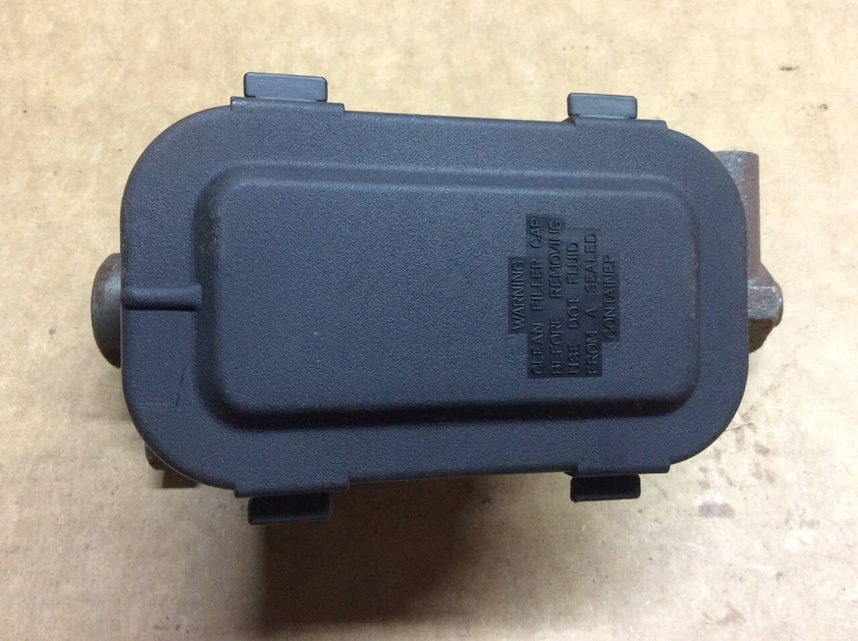 Cilindro maestro de freno remanufacturado The Hastings Company 1925  Foto 4 de 4