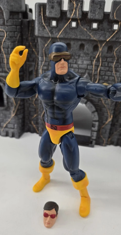 Figura de acción Marvel Select X-Men Cyclops traje clásico 7" excelente estado  Foto 2 de 4