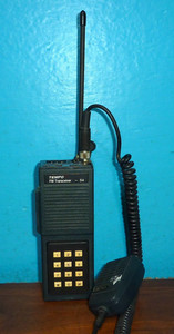 Tempo S4 HT Transceiver 440-450MHz w/ Mic & Antenna Henry Radio
