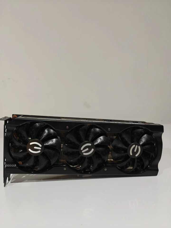 EVGA XC3 Ultra GeForce RTX 3070 8GB RAM - Graphics Card - Excellent Condition - Image 4 of 4