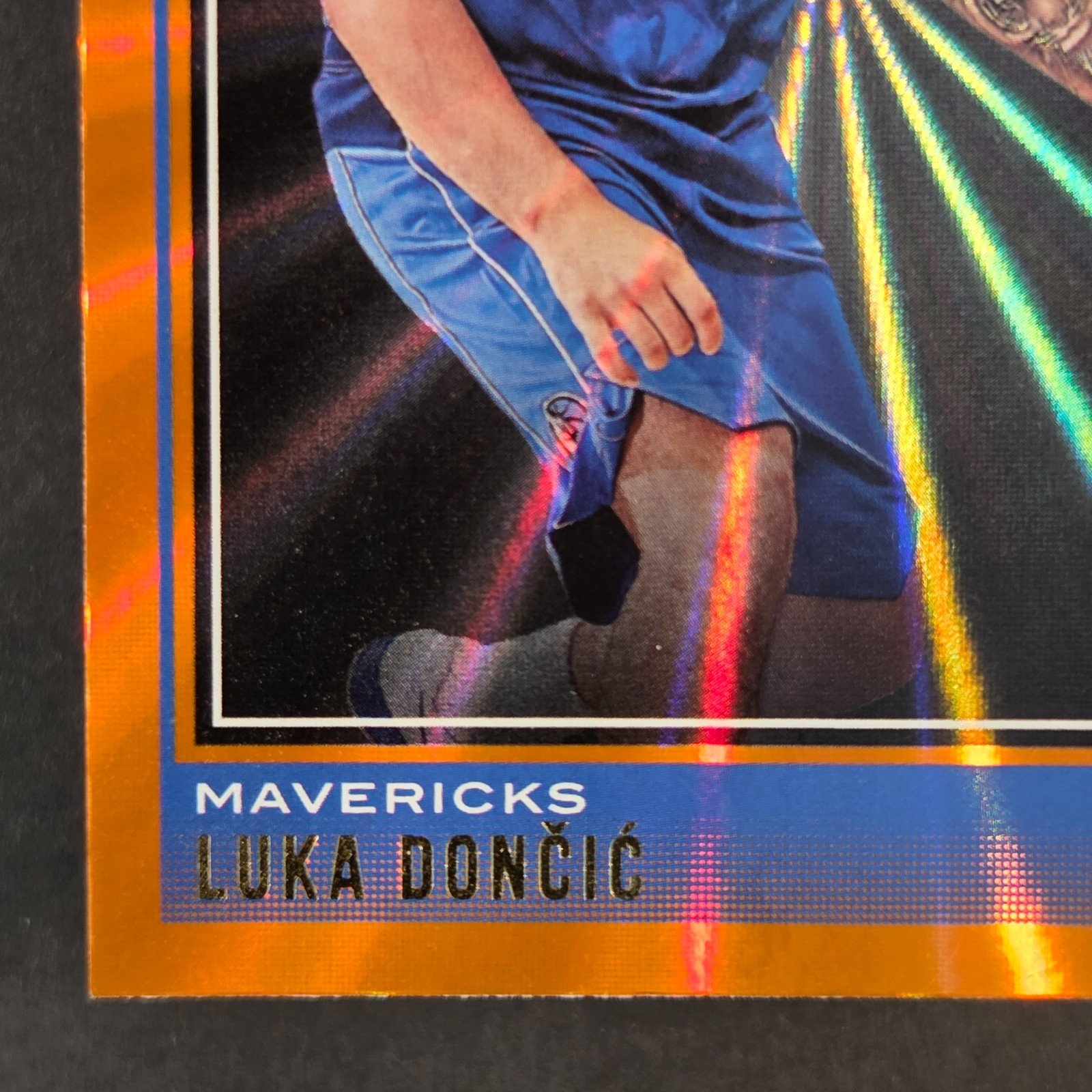 2018 Donruss Luka Doncic Orange Lazer Rated Rookie #177 (RC) view 7