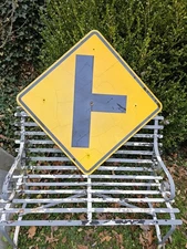 TRAFFIC ROAD SIGN INTERSECTION T YELLOW ALUMINUM RETIRED 30" DECOMMISSIONED