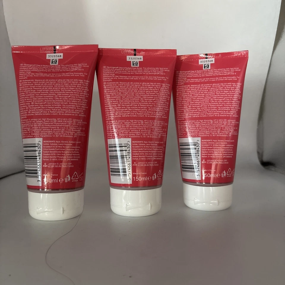 3xNeutrogena Refreshing Clear OilFree Daily Exfoliator With Pink Grapefruit150ml - Image 2 of 2