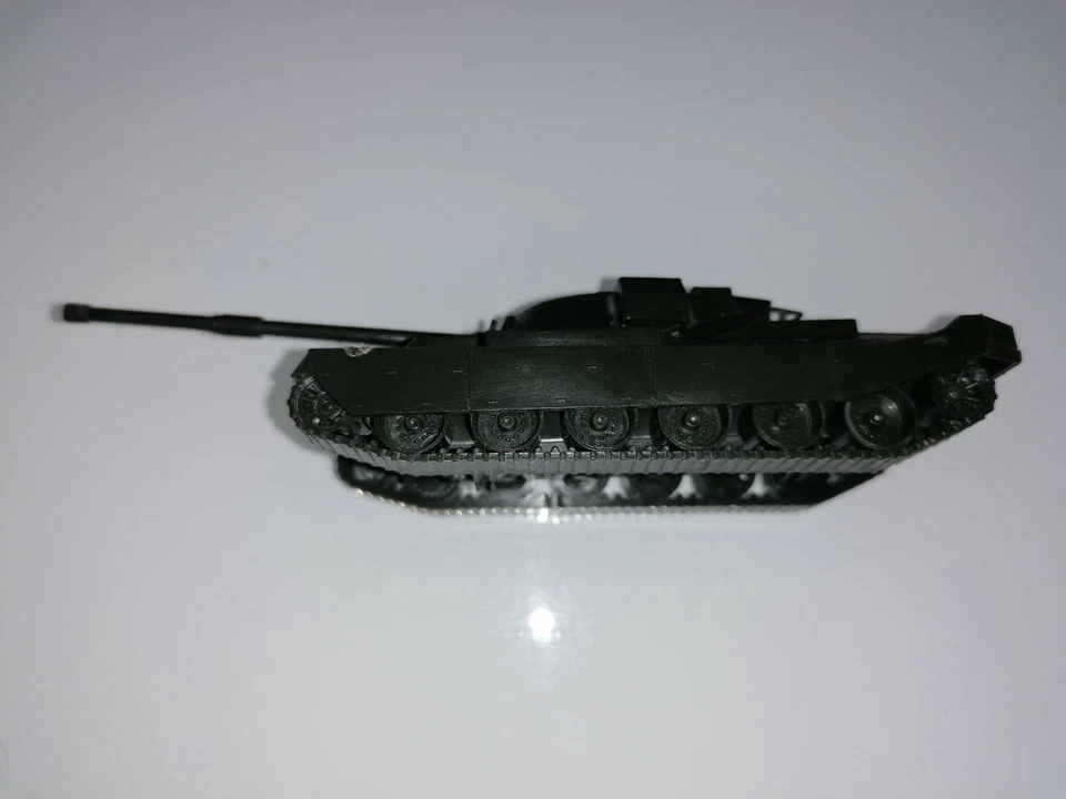 Modellino Roco carro armato Chieftain DBGM plastica - Immagine 4 di 4