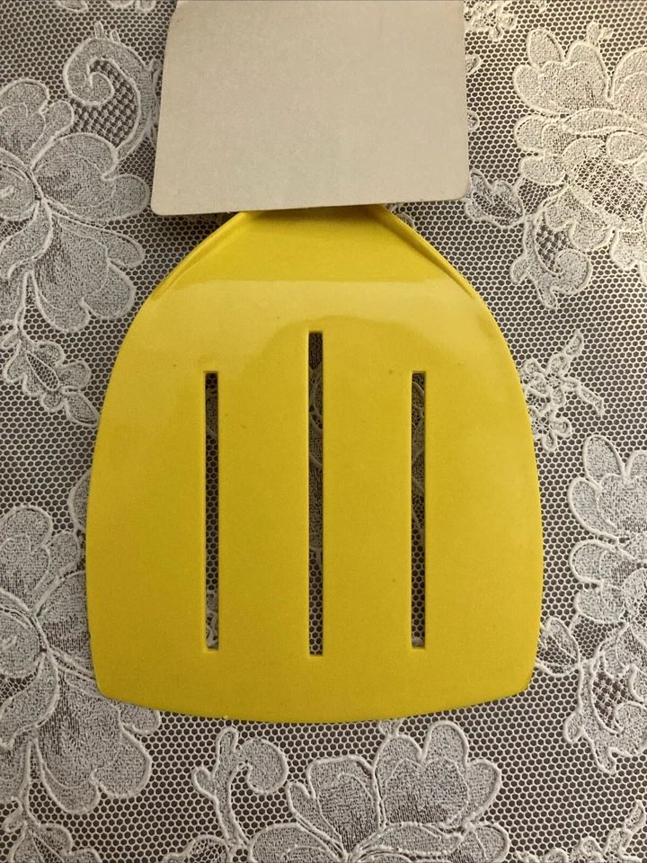 Vintage Foley Nylon Spatula NEW Old Stock Yellow Wide Blade 3 Slot - Image 4 of 4