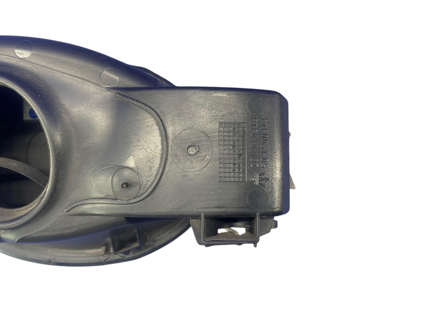 2017-2024 MASERATI LEVANTE REAR FUEL TANK DOOR LID FILLER HOUSING /GAS CAP (BEM)