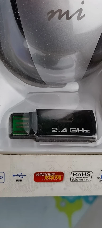 micro innovations 5 Button 2.4 GHz Wireless mouse - Image 2 of 4