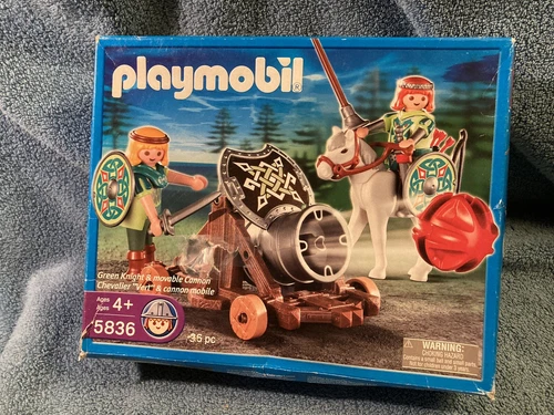 Vintage 2007 Playmobil #5836 Green Knights and Movable Cannon NISB (aa)