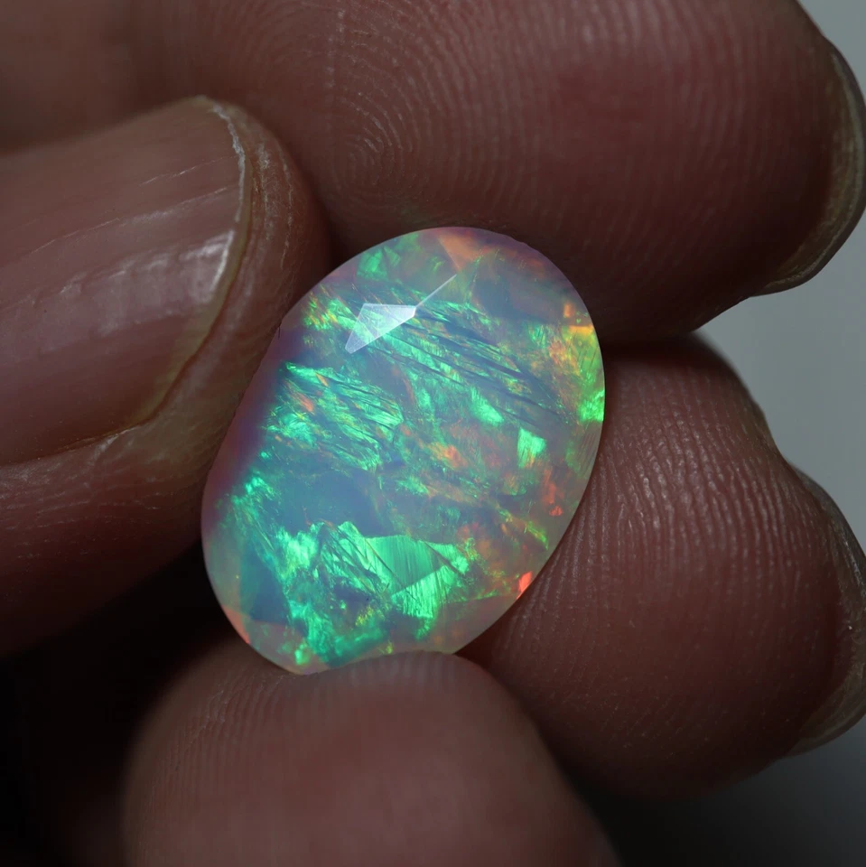5,5 quilates 16,4 x 12 x 6,5 mm natural AAA verde amarillo fuego ópalo etíope corte ovalado Foto 2 de 4