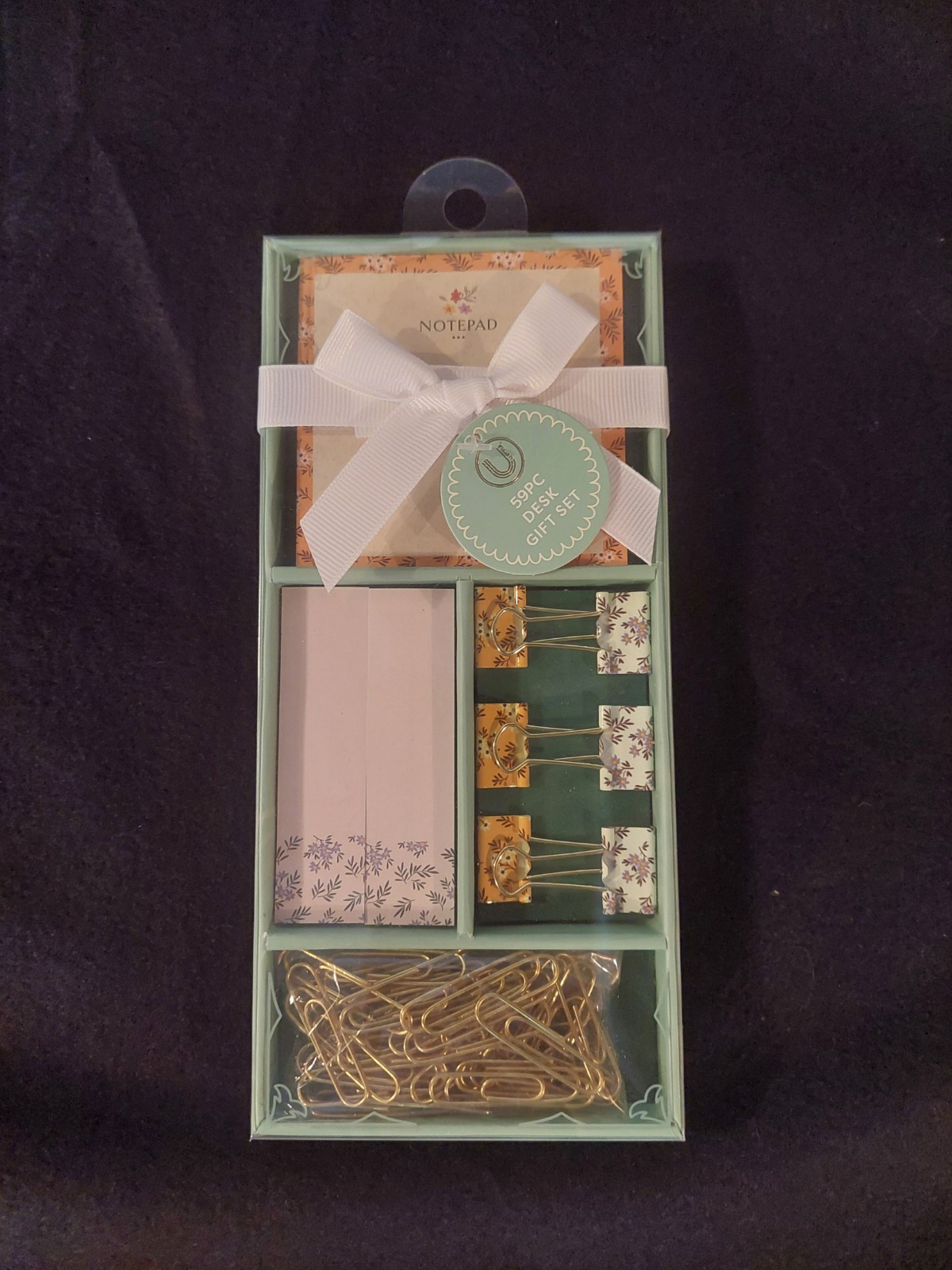 UStyle 59 Piece Desk Gift Set
