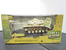 FORCES OF VALOR USMC M-60A1 PATTON TANK W/ REACTIVE ARMOR UNIMAX 1/32 DIE CAST