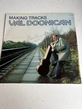 Rare VAL DOONICAN LP Making Tracks  AUTOGRAPHED JBLP 304