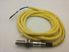 Allen Bradley 871TM-B2N12-C2 Proximity Switch M12 2mm Sensing Distance