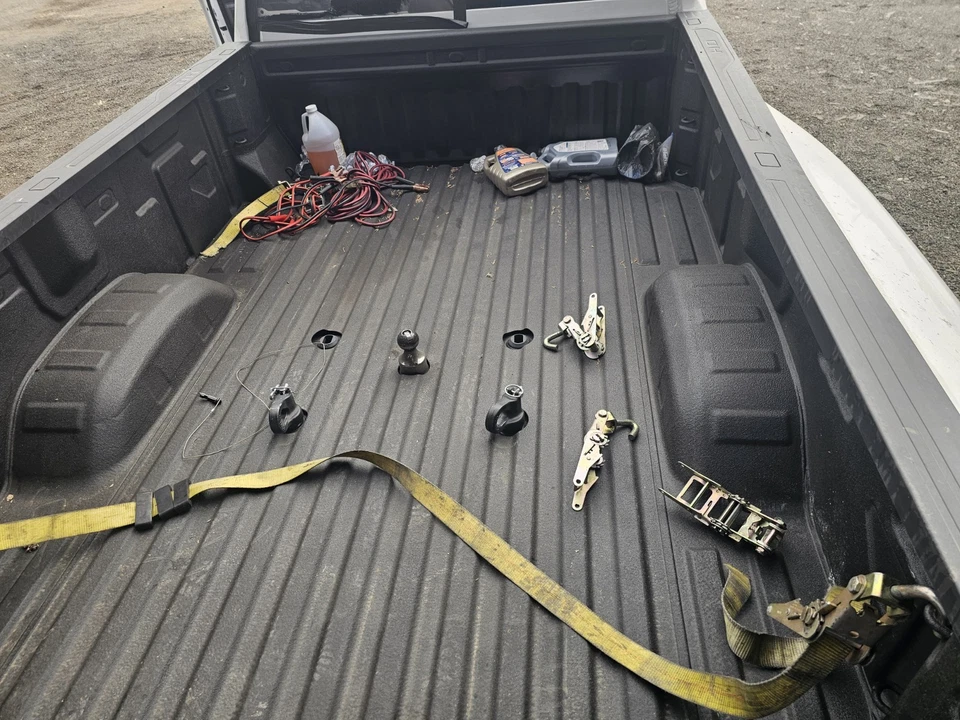 2019-2025 Chevrolet Silverado 2500 3500 HD 8' Long Truck Bed - Image 4 of 4