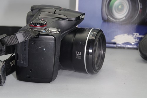 Boxed Canon SX40HS 12.1MP 35X Zoom Digital Bridge Camera - Picture 3 of 11