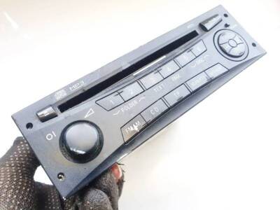 Mitsubishi Grandis 2005 Autoradio 8701a080, dy-2e64wt-th  34u171 #1880045-89