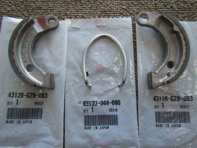 C‼︎ HONDA MOTOCOMPO AB12 FRONT BRAKE SHOE SET 43120-GZ9-003 45133-044