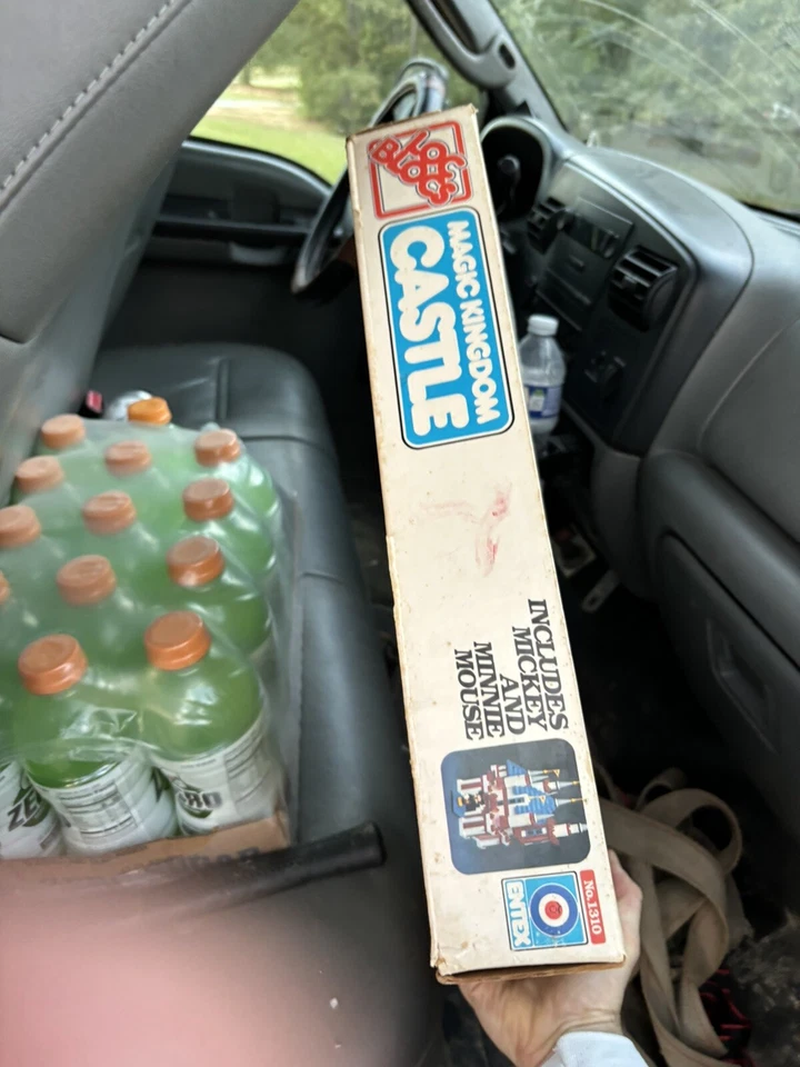 Complete Loc Blocs 1981 Disney Magic Kingdom Castle Set Original - Image 3 of 4