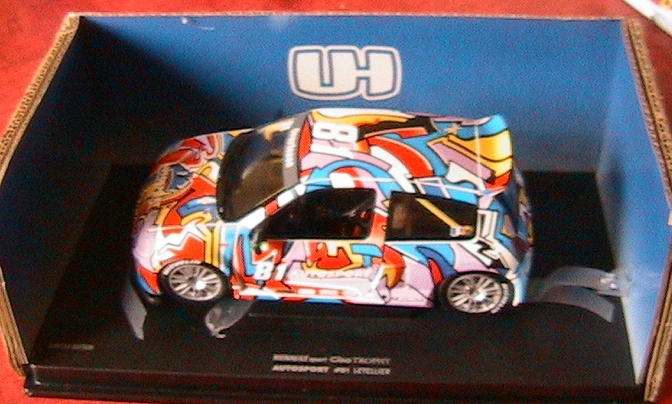 RENAULT SPORT CLIO TROPHY AUTOSPORT #81 LETELLIER 1/18 UNIVERSAL HOBBIES NEW - Photo 1/1