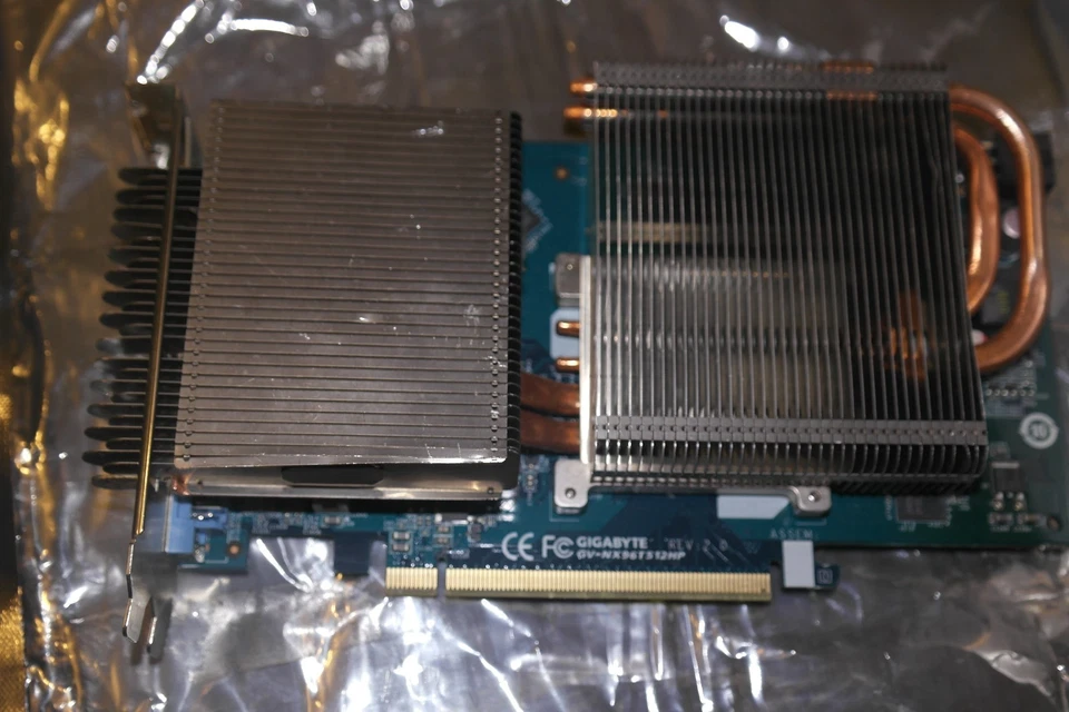 NVIDIA GeForce 9600 GT dual DVI Card 512MB PCI-e GV-NX96T512HP - Image 3 of 4