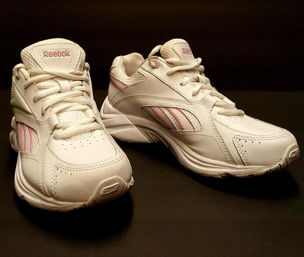 REEBOK Womens DMXMAX Moving Air Cushioning White Pink Walking Shoes  Sneakers - Main Image
