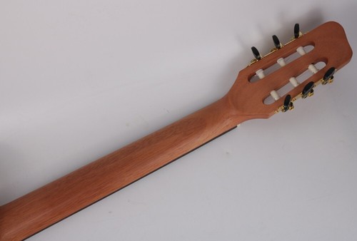 Left Hand electric classical guitar Silent nylon string travel built in effect - Picture 5 of 8