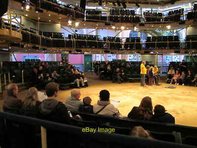 Foto 12x8 Auditorium des Royal Exchange Theatre Ein Tag der offenen Tür begann wi c2013