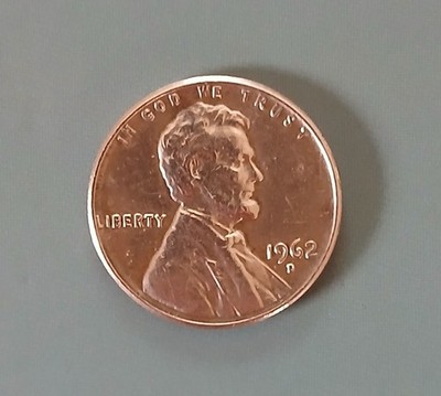 1962 Lincoln Penny with Error No1 on Top Rim L in Liberty, and IN GOD WE TRUST .