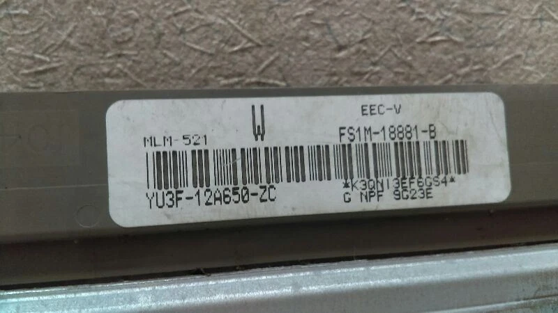 Módulo de control electrónico ECM para computadora de motor FS1M18881 compatible con 00 MAZDA 626 PC56 Foto 2 de 4