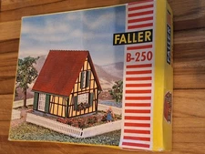 Vintage FALLER HO B-250 House In Box