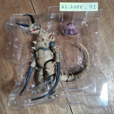 S.H.Figuarts Gudon Ultraman Monster PVC&ABS Action Figure Bandai