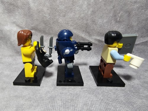 3x LEGO Series 7 Collectible Minifigures 8831 Programmer, Galaxy Patrol, Jungle - Picture 2 of 4