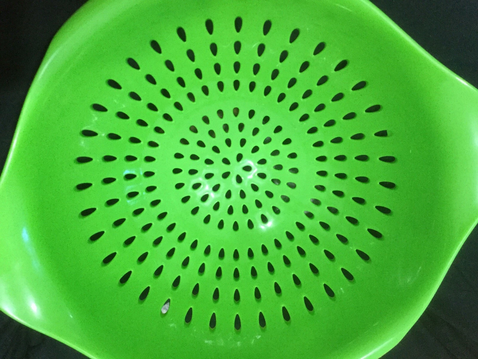 Preserve Large Colander Kitchen Tool 3.5 Quart Capacity Green Recycled USA Made
Opens in a new windo