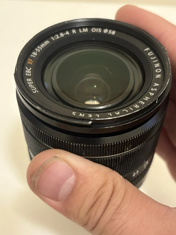 Fujifilm XF 18-55mm F2.8-4 R LM OIS X-Mount Zoom Lens - Image 3 of 4