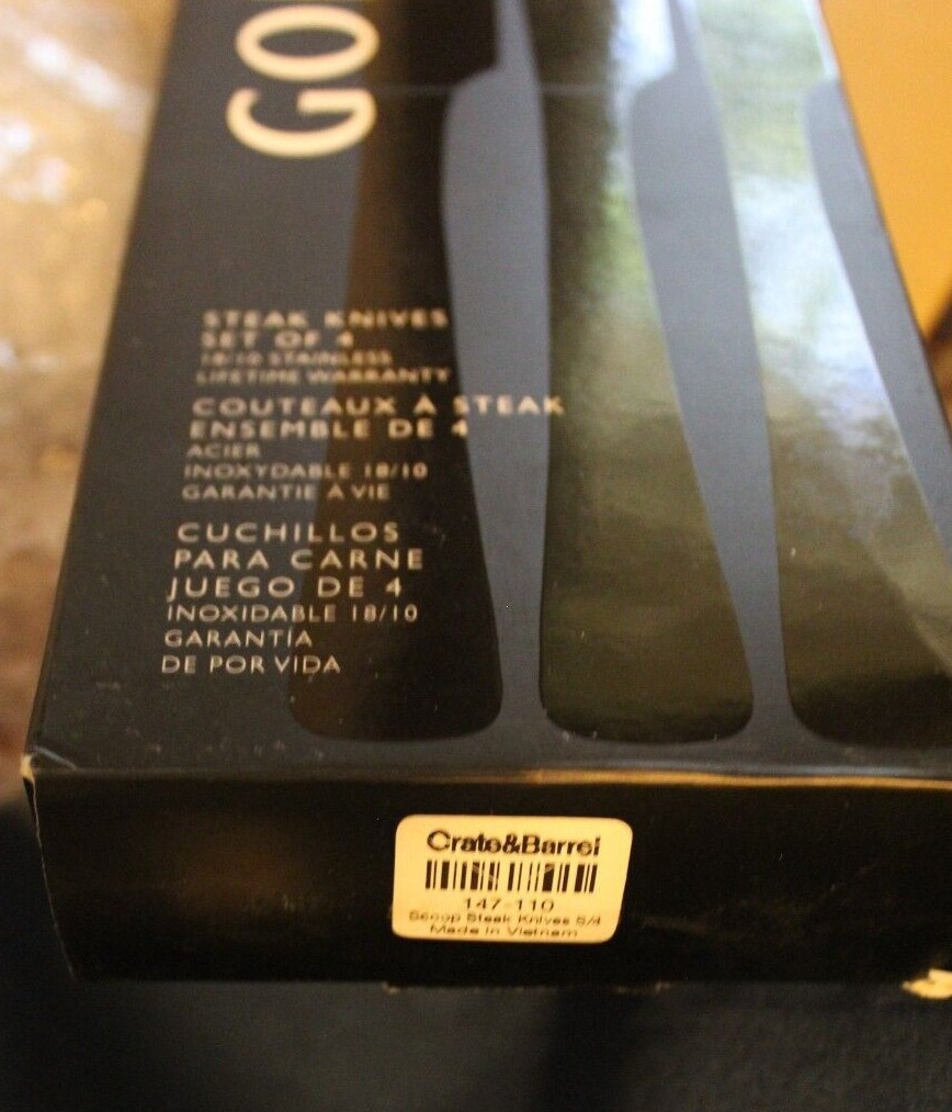 SCOOP Crate and Barrel Gorham Set of 4 Steak Knives Unused Glossy