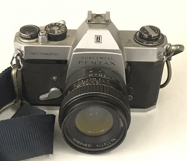 Honneywell Pentax Spotmatic SP II 35mm Film SLR Camera Light meter Not