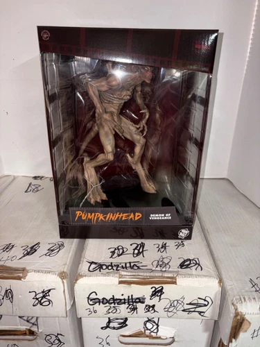 Pumpkinhead Demon of Vengeance Scream Greats Trick or Treat Studios