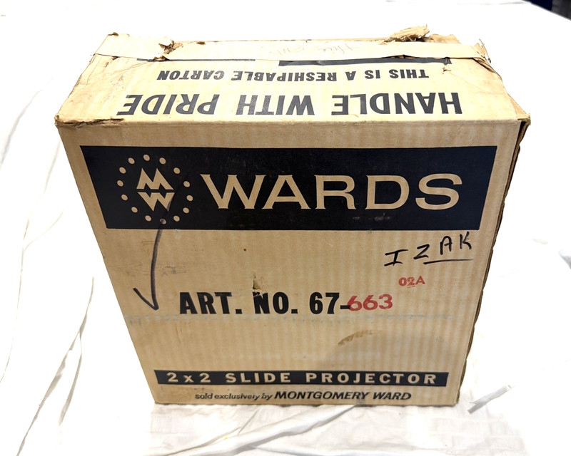 VTG Box Montgomery Wards 444 Projector 2x2 With Sawyer’s Slide Tray no power as